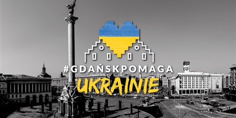 Powiększ grafikę: czarno białe zdjecie głownego placu w Kijowie a na tym serce w kolorze flagi ukraińskiej i napis Gdańsk pomaga Ukrainie 